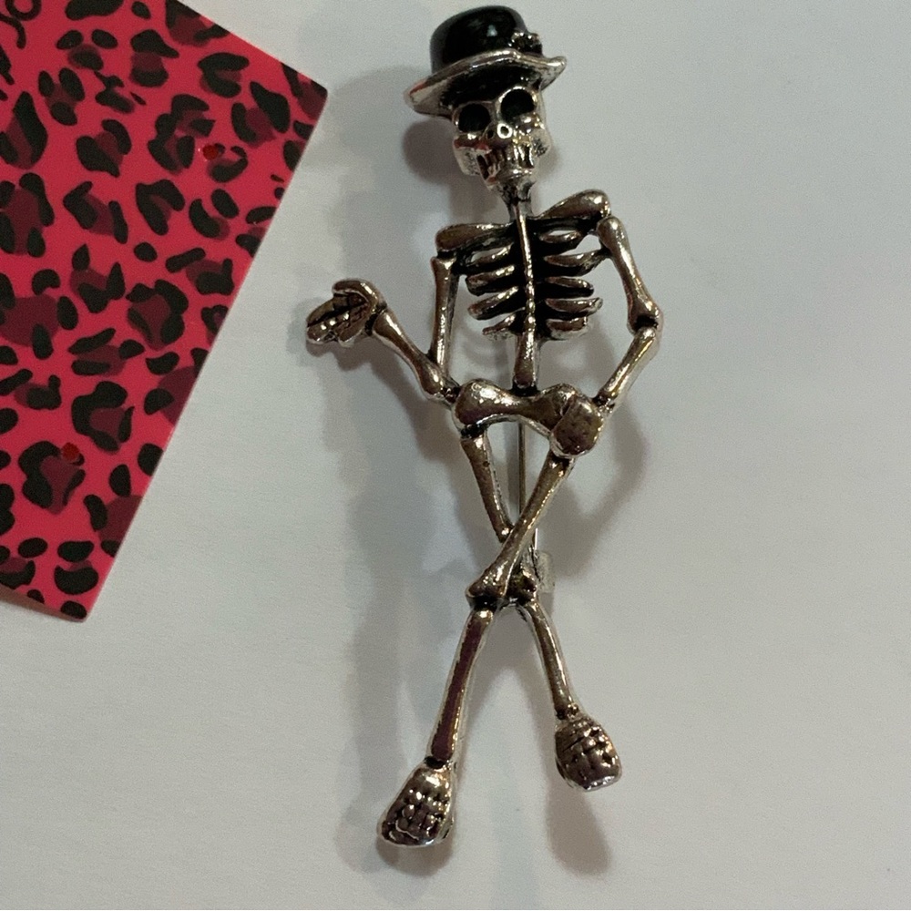 Betsey Johnson Skeleton Silver Tone Necklace Brooch Pin #632